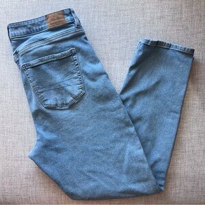 American Eagle Stretch Mom Jeans